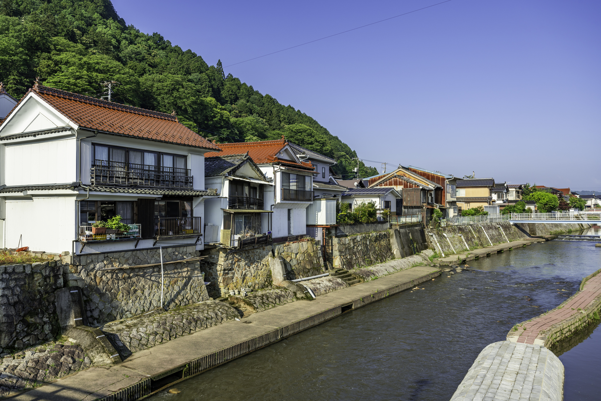 pixta_104924883_M